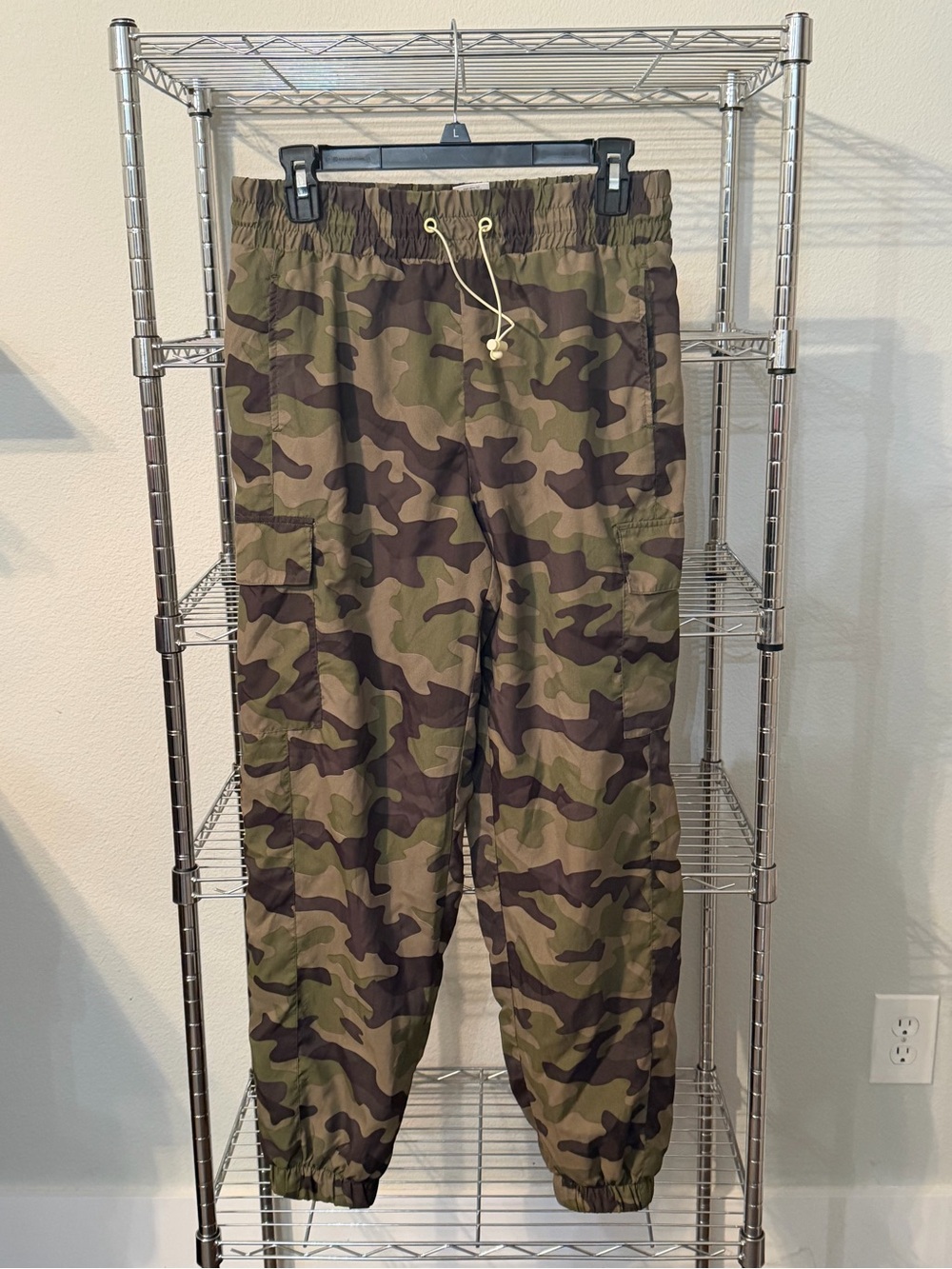 Source Unknown Women’s Camo Track Joggers - Olive & Brown